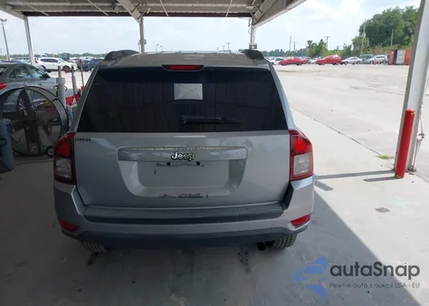 2015 Jeep Compass Sport z USA, uszkodzony, nr VIN 1C4NJCBA2FD156097